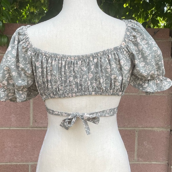 3 Pieces Size Medium Summer Tops Floral Print - Picture 8 of 16